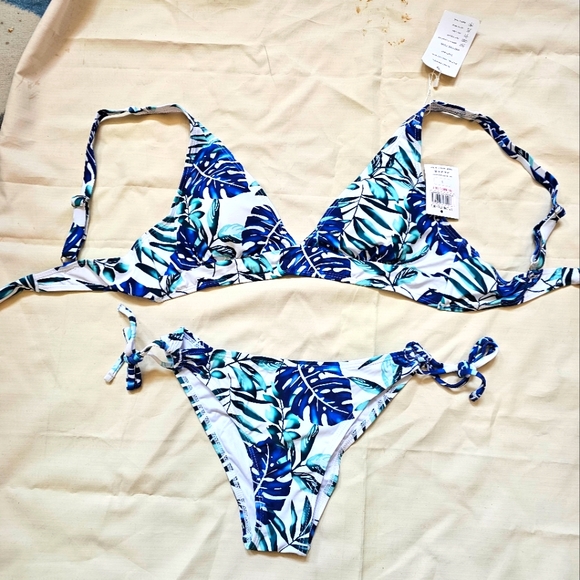 pabbas outlet Other - Bathing suit bikini style size L